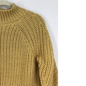H&M Mustard Yellow Chunky Knit Mock Neck Sweater Womens Medium Cozy Pullover M
